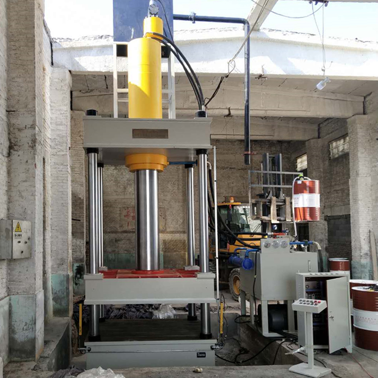 玻璃鋼風機（jī）罩模壓機拍攝